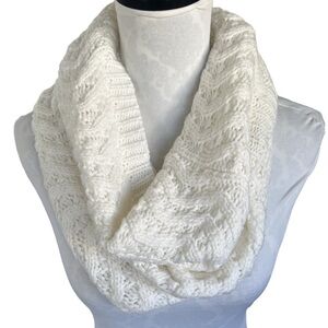 Cream Chevron Pattern Knit Infinity Scarf